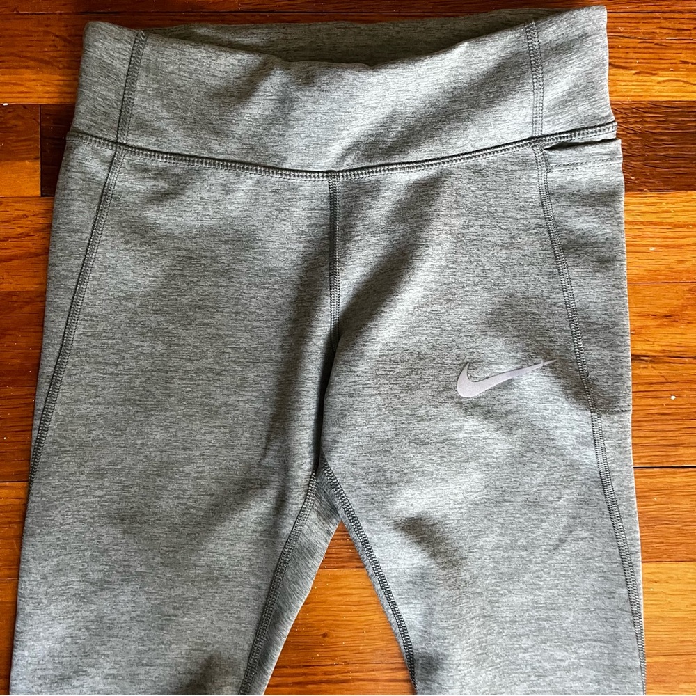 Women’s Nike Power Leggings NWT